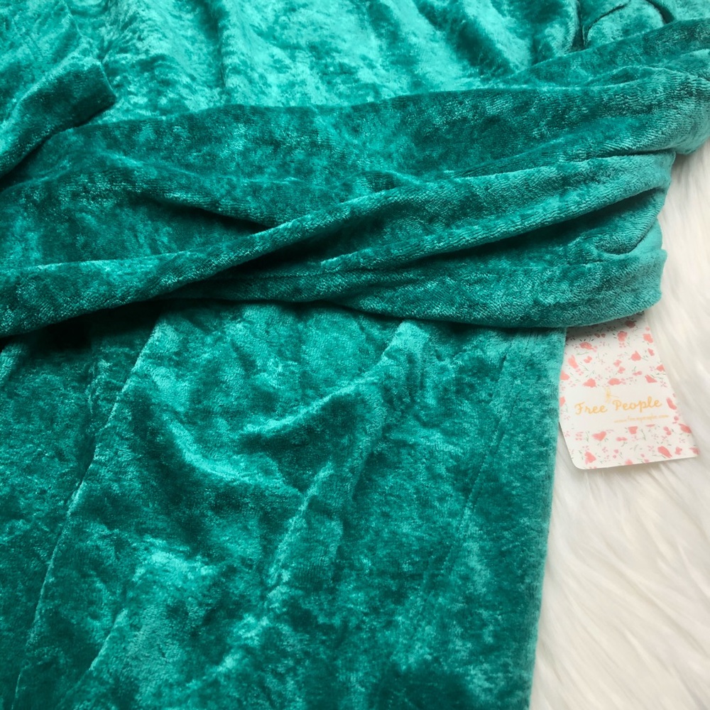 NWT Free People Teal Velvet Milan Top - Picture 3 of 4